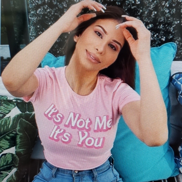 💋Cropped Top - Picture 3 of 3